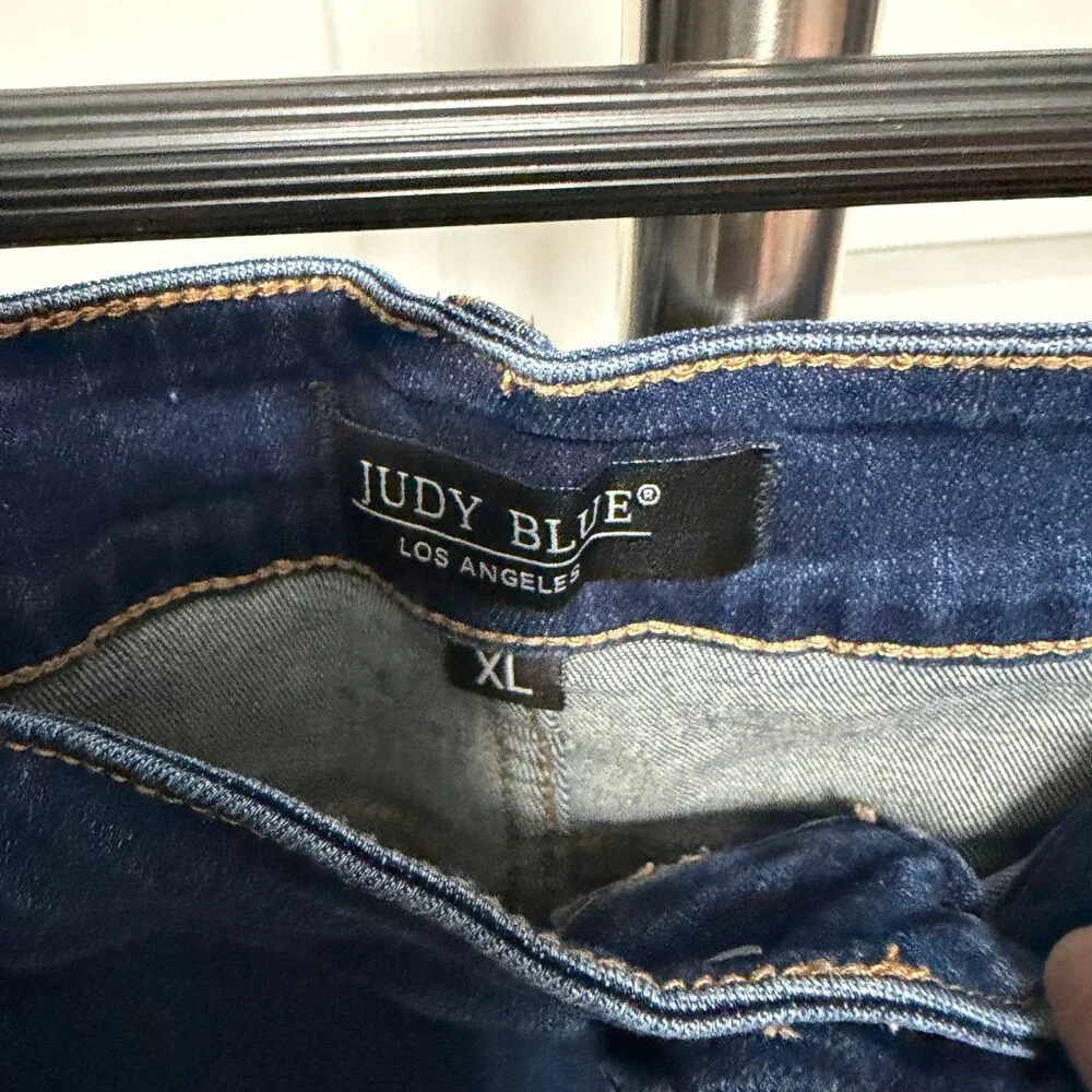 Judy Blue Denim Jean Shorts Xl 2 Pairs Pre-Owned Summertime! - Picture 6 of 7